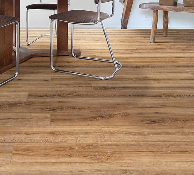 Oak laminate flooring
